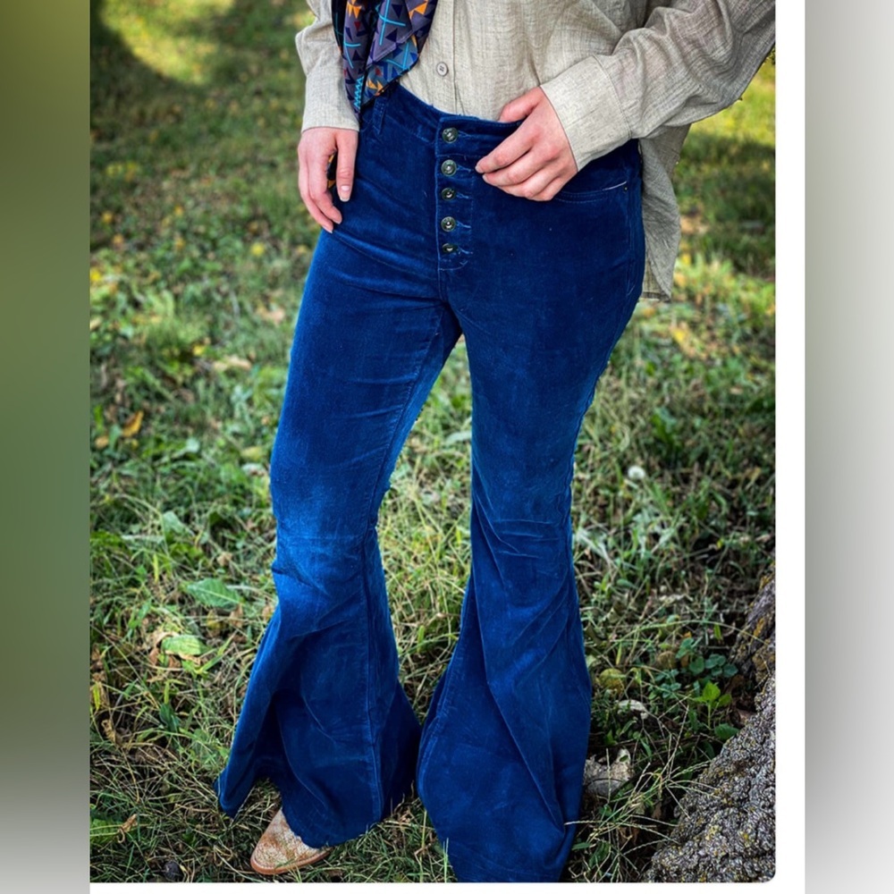 Lucky And Blessed Women's  Carson Corduroy Flare